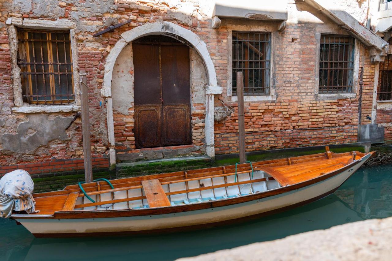 Casa Al Ponte Scudi - 4 Windows On The Canal Venezia Eksteriør bilde